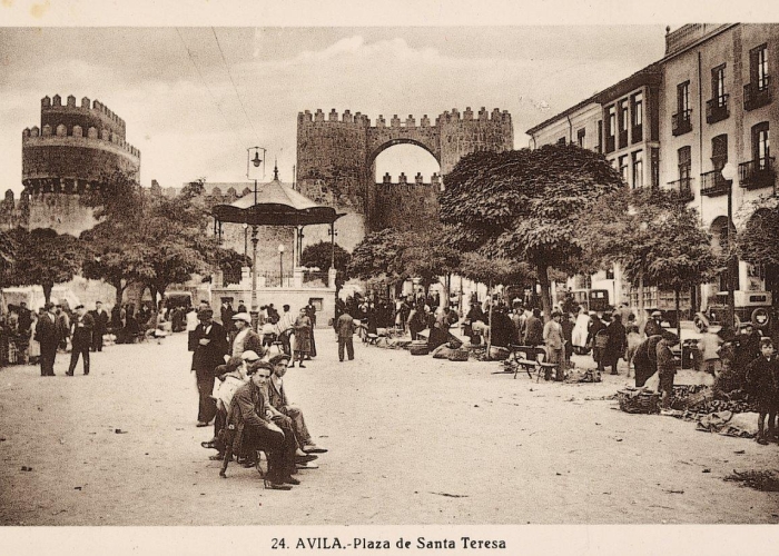 CRÓNICAS DEL MERCADO GRANDE (V) Aproximación cultural a la plaza de Ávila   