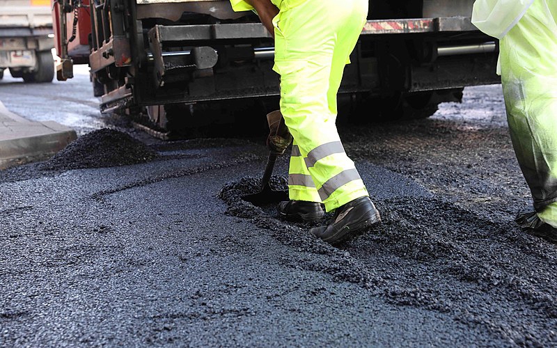 Operación Asfalto en la Avenida de Madrid