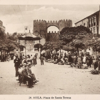 CRÓNICAS DEL MERCADO GRANDE (V) Aproximación cultural a la plaza de Ávila   